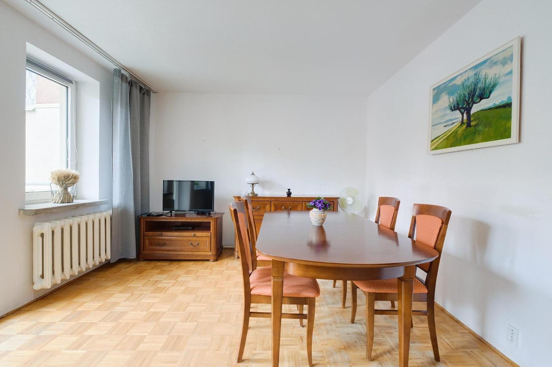 Spacious Apartment In Green Location Варшава Екстер'єр фото