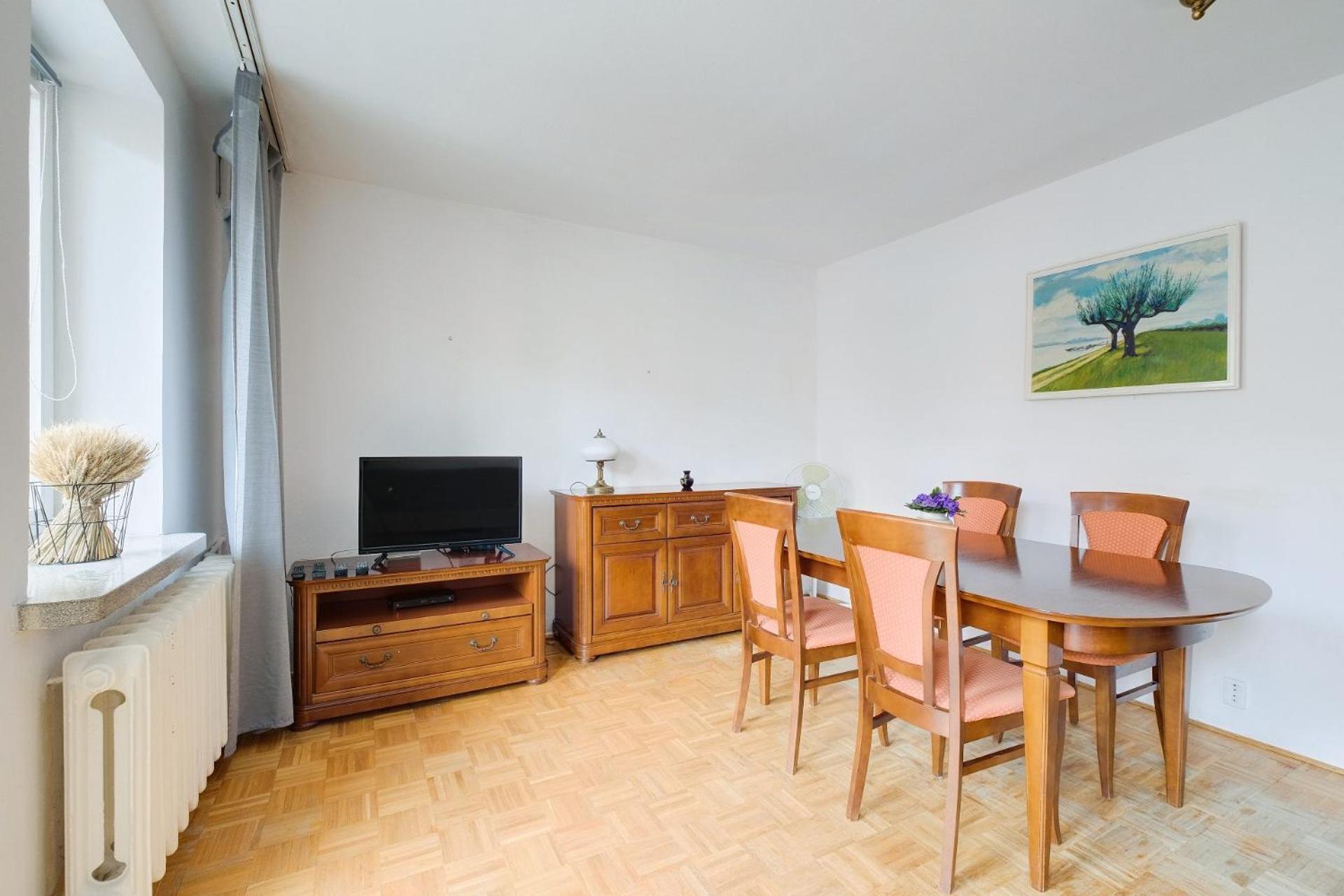 Spacious Apartment In Green Location Варшава Екстер'єр фото